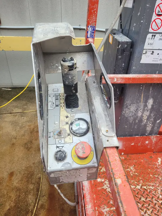 Élévateur autopropulsé une personne Skyjack SJ16 2017