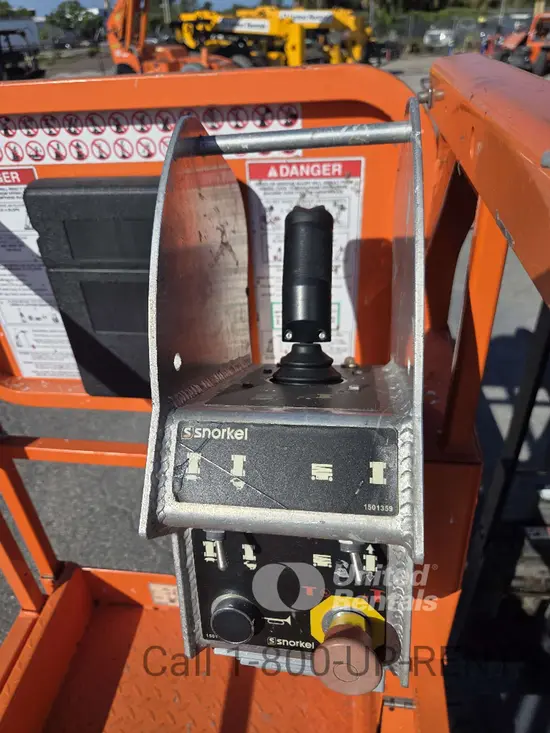 Plateforme élévatrice Snorkel S3215E 2021