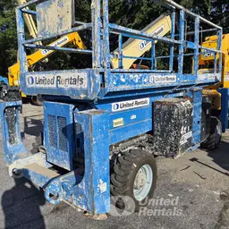Plateforme élévatrice tout-terrain Genie GS-3384 RT 2017
