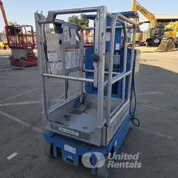 Plateforme élévatrice autopropulsée à une personne Genie GR-12 2018