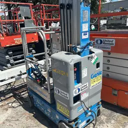Élévateur autopropulsé une personne Genie GR-20 2016