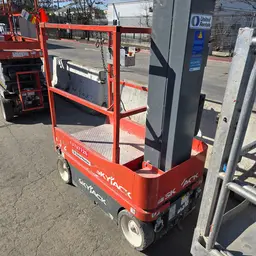 2018 Skyjack SJ12 Self-Propelled One-Person Lift