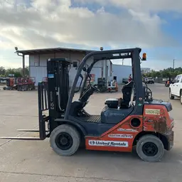 Chariot élévateur d’entrepôt Toyota 8FGU25 2019