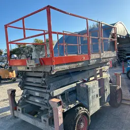 Plateforme élévatrice tout-terrain Skyjack SJ8841RT 2016