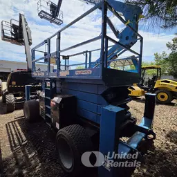 Plateforme élévatrice tout-terrain Genie GS-4390 RT 2017