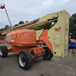Nacelle élévatrice articulée JLG 800AJ 2014