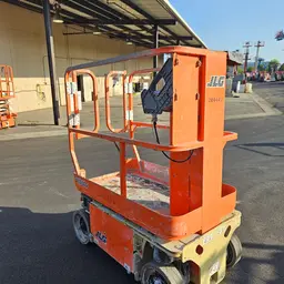 Plateforme élévatrice automotrice à une personne JLG 1230ES 2018