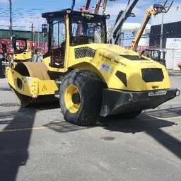 2021 BOMAG BW211D-5 Single Drum Roller