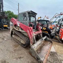 Chargeuse à chenilles Takeuchi TL12V2-CR 2019