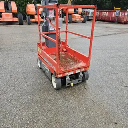 Plateforme élévatrice autopropulsée à une personne Skyjack SJ16 2018