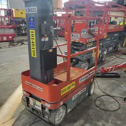 Élévateur autopropulsé une personne Skyjack SJ12 2013
