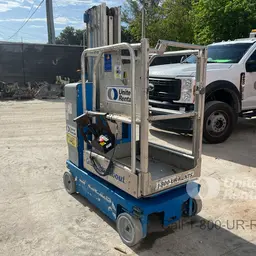 2018 Genie GR-20 Self-Propelled One-Person Lift