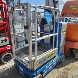 2018 Genie GR-20 Self-Propelled One-Person Lift