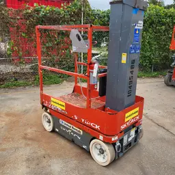 Plateforme élévatrice autopropulsée à une personne Skyjack SJ12 2016
