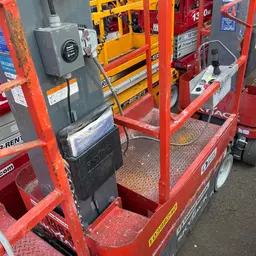 Plateforme élévatrice autopropulsée à une personne Skyjack SJ12 2015