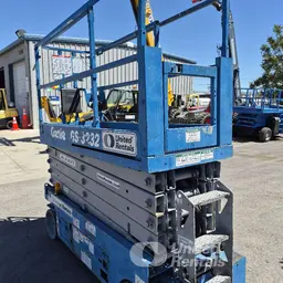 Plateforme élévatrice Genie GS-3232 de 2016