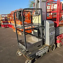 Plateforme élévatrice autopropulsée à une personne JLG 20MVL 2017