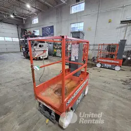 Plateforme élévatrice autopropulsée à une personne Skyjack SJ12 2015