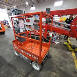 Plateforme élévatrice autopropulsée à une personne Skyjack SJ12 2015